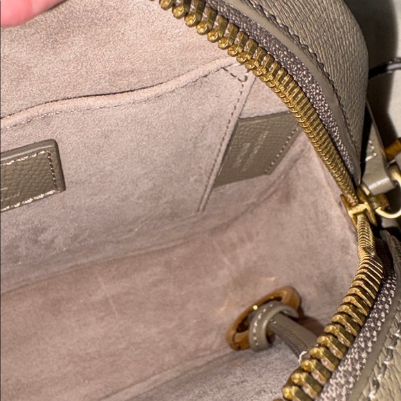 Ami Paris camera bag - Picture 9 of 13